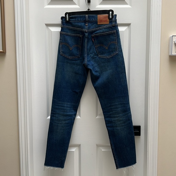 Levi’s dark wash jeans - Picture 5 of 11
